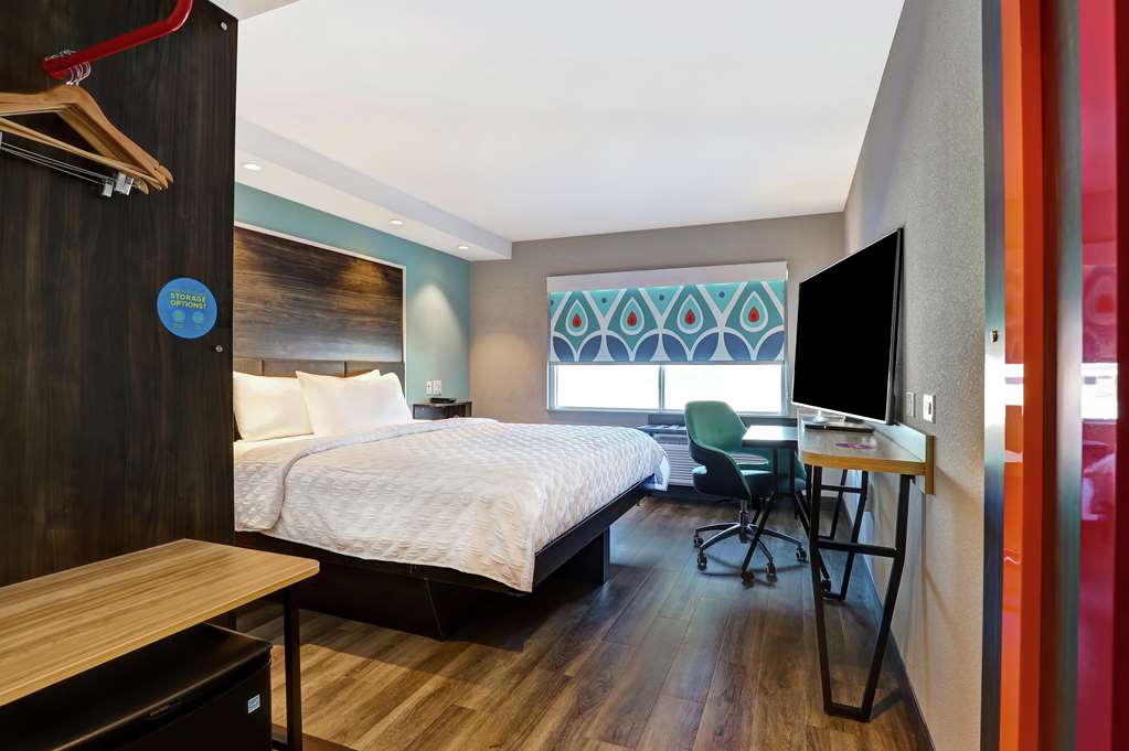 Фото Tru by Hilton Edmonton Windermere