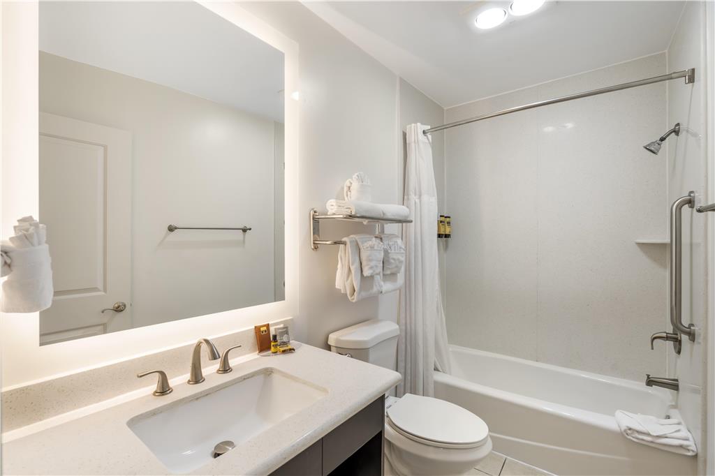 Фото Best Western Plus La Mid Town Hotel