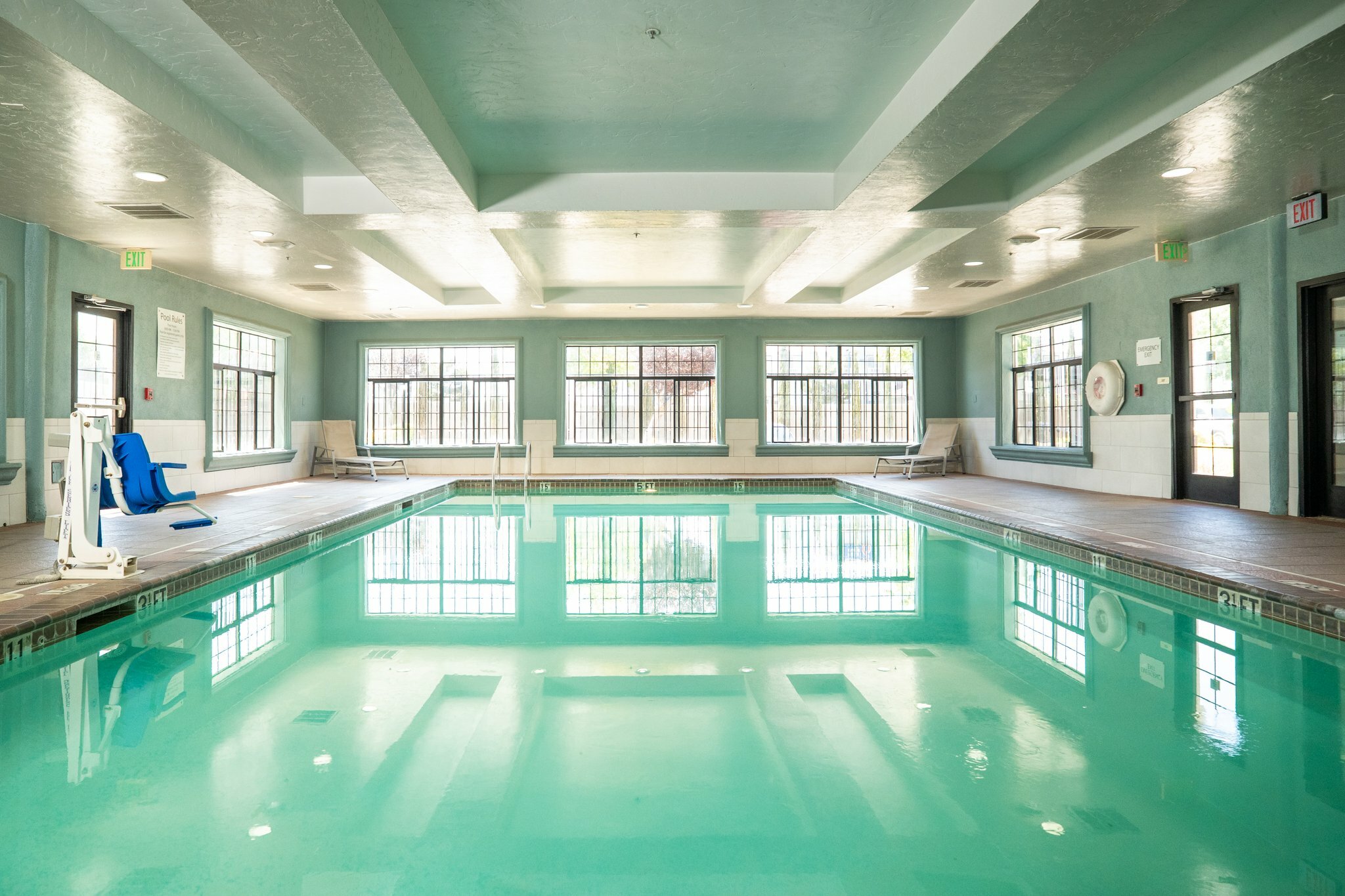 Фото Holiday Inn Express Hotel & Suites Hesperia, an Ihg Hotel