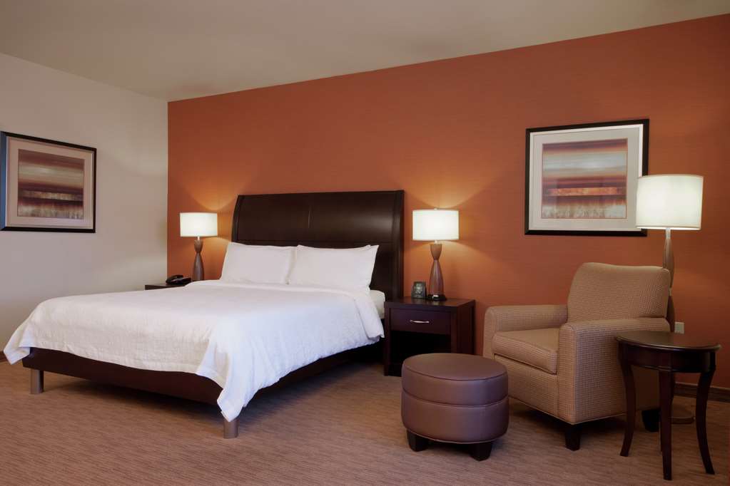 Фото Hilton Garden Inn Oklahoma City Midtown