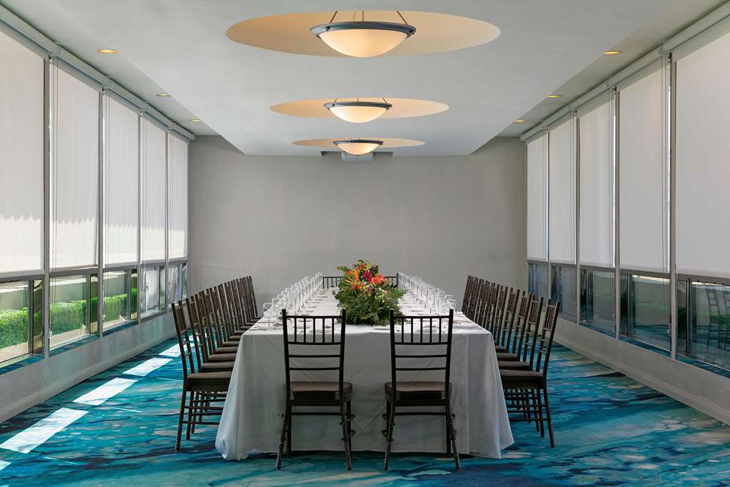 Фото Belamar Hotel Manhattan Beach, Tapestry Collection by Hilton