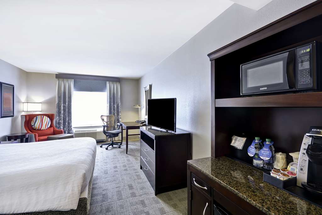 Фото Hilton Garden Inn Toledo Perrysburg