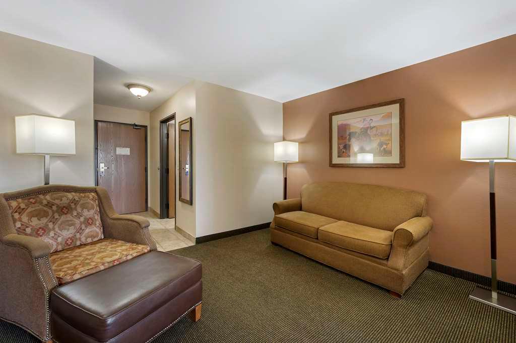 Фото Best Western Plus Country Inn & Suites