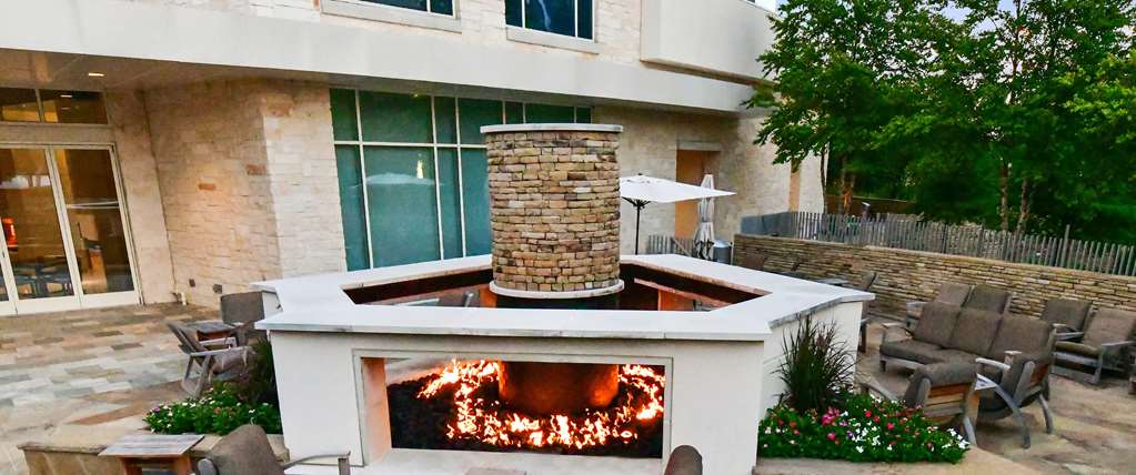 Фото Hilton Dallas/Plano Granite Park