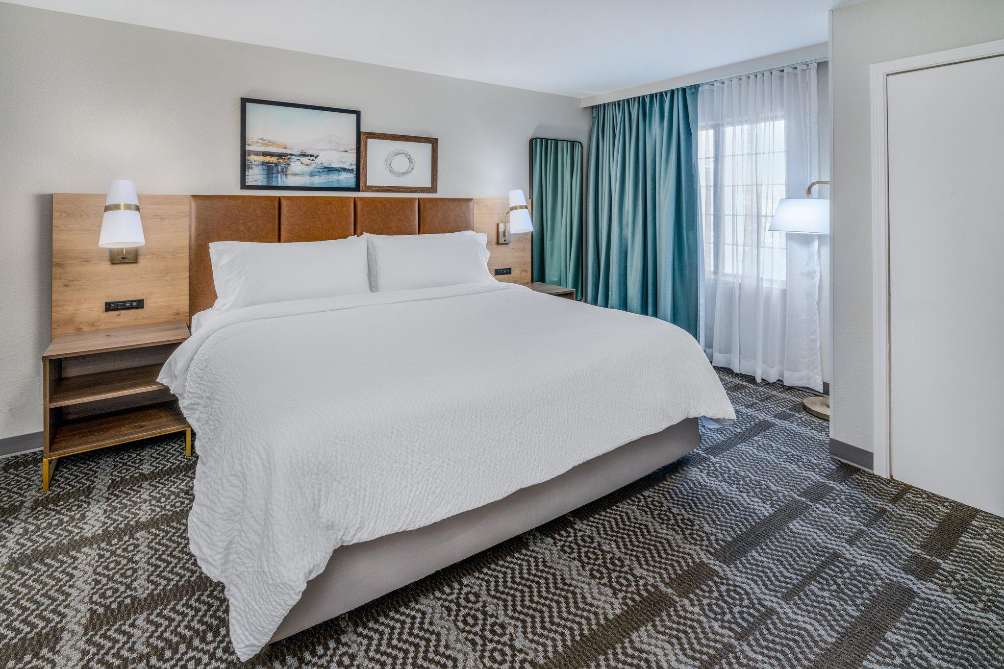 Фото Staybridge Suites Denver - Cherry Creek, an Ihg Hotel