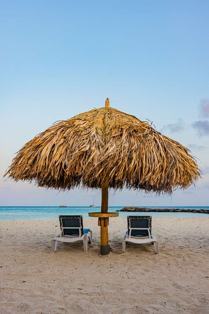 Фото Embassy Suites by Hilton Aruba Resort