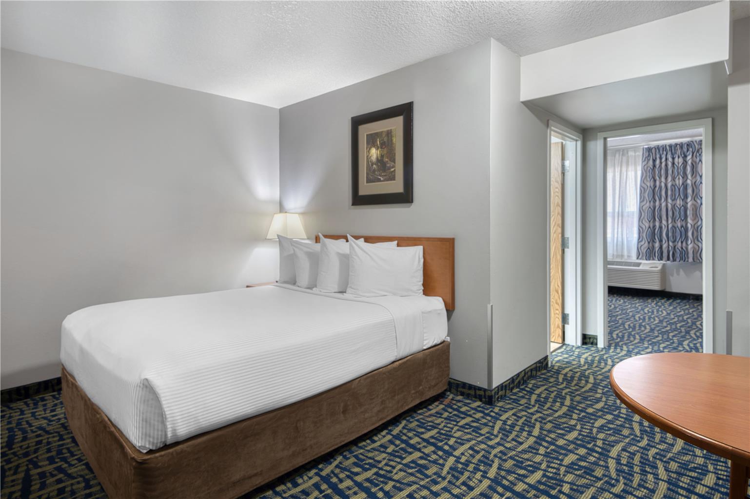 Фото SureStay Plus Hotel by Best Western Lethbridge
