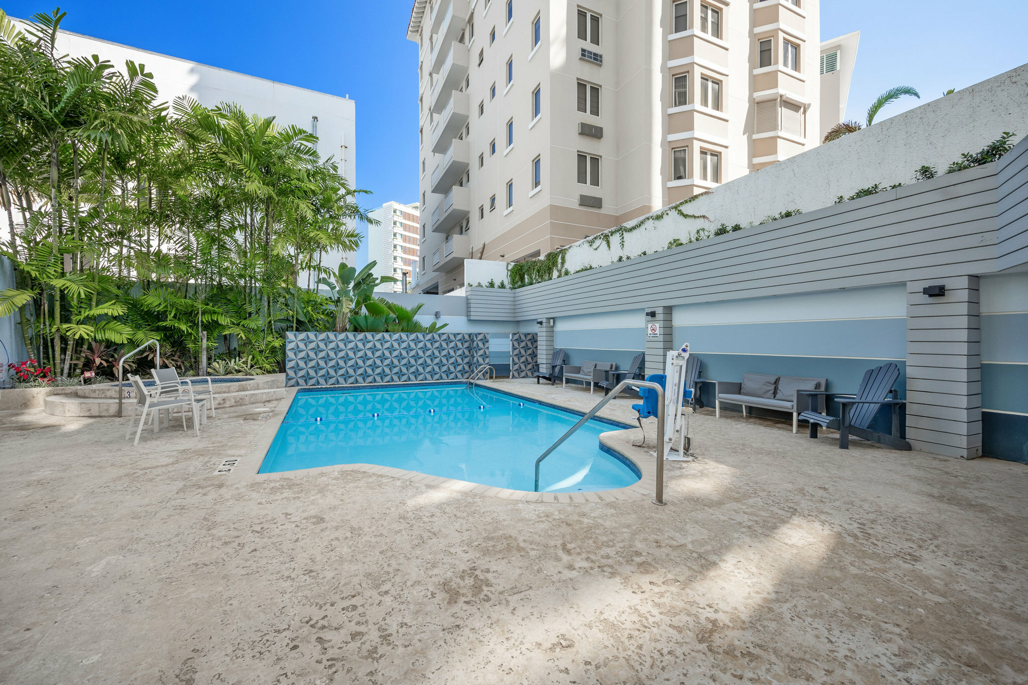 Фото Holiday Inn Express San Juan Condado, an Ihg Hotel