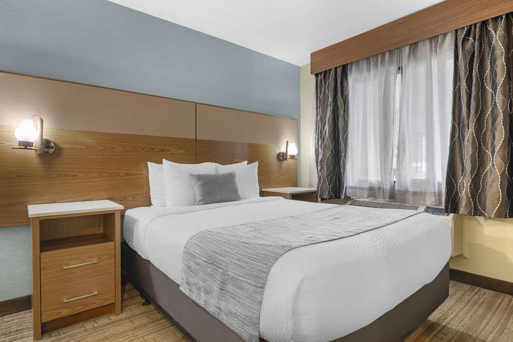 Фото Best Western Carlsbad by the Sea