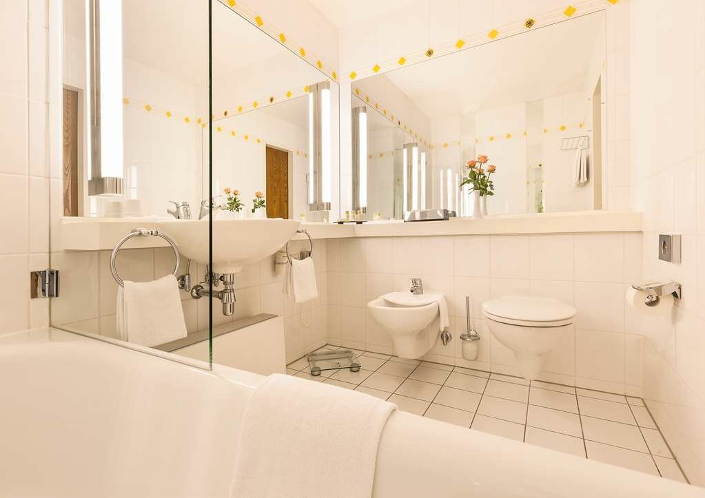 Фото Best Western Premier Grand Hotel Russischer Hof