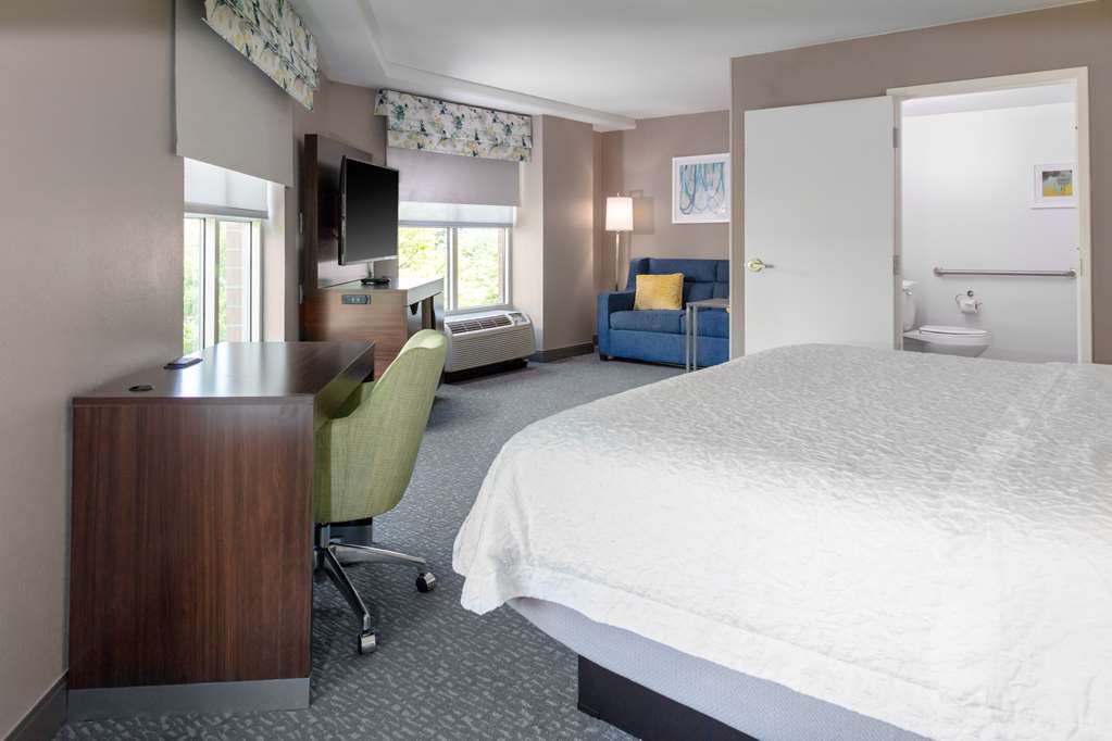 Фото Hampton Inn & Suites Arlington Crystal City Dca