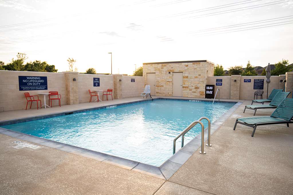 Фото Tru by Hilton Allen Dallas