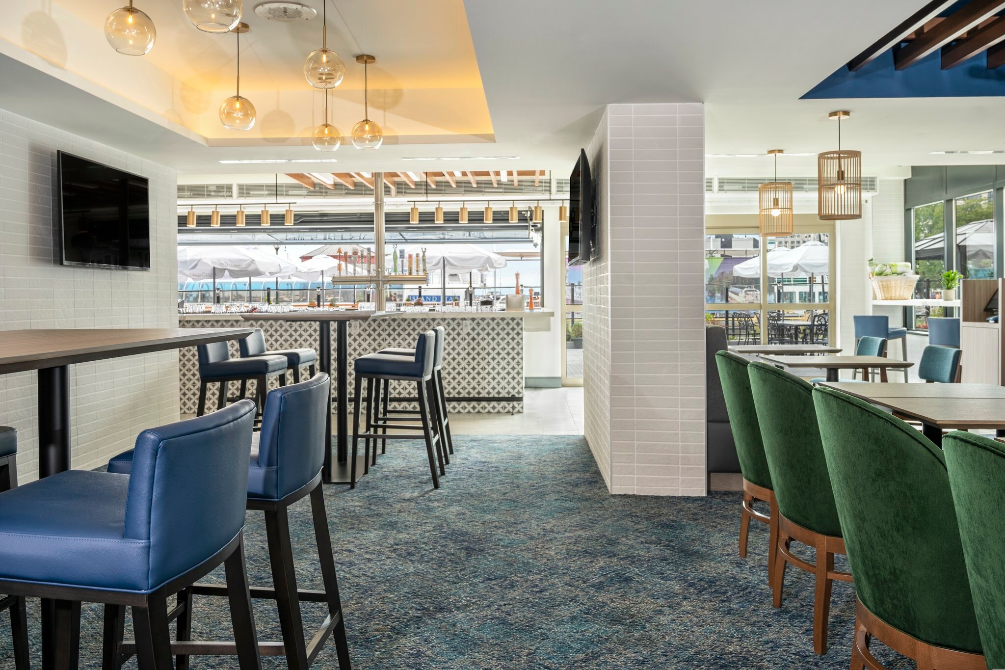 Фото Holiday Inn Kingston Waterfront