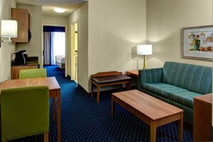 Гостиница Holiday Inn Express & Suites Richmond North Ashland