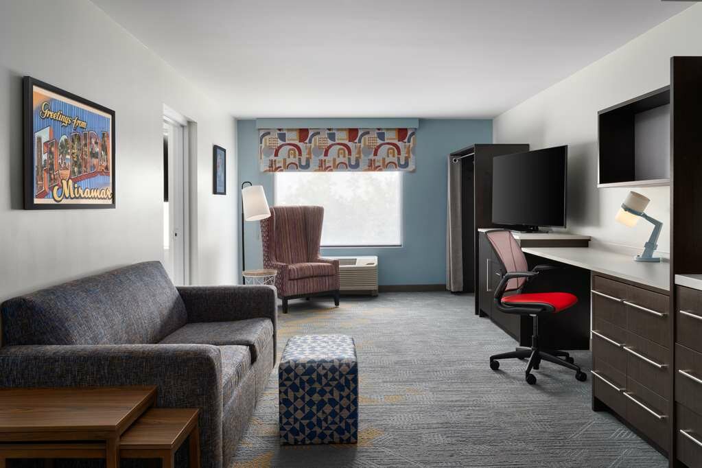 Фото Home2 Suites by Hilton Miramar Ft Lauderdale