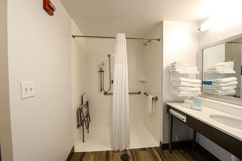 Фото Hampton Inn & Suites Lenoir