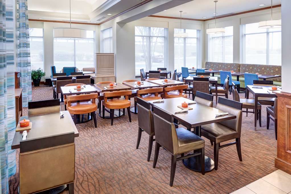 Фото Hilton Garden Inn Austin North