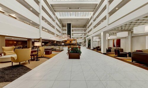Гостиница Embassy Suites by Hilton Milwaukee Brookfield в Брукфилде