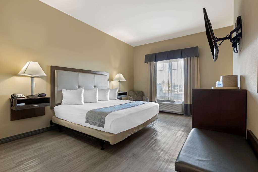 Фото Best Western Plus Fort Stockton Hotel