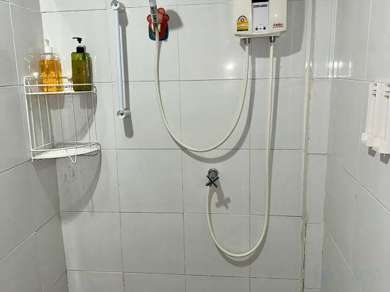 Фото Zee Thai Hostel