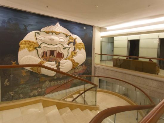 Фото The Davis Bangkok Hotel