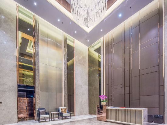 Фото Manhattan Langde Apartment