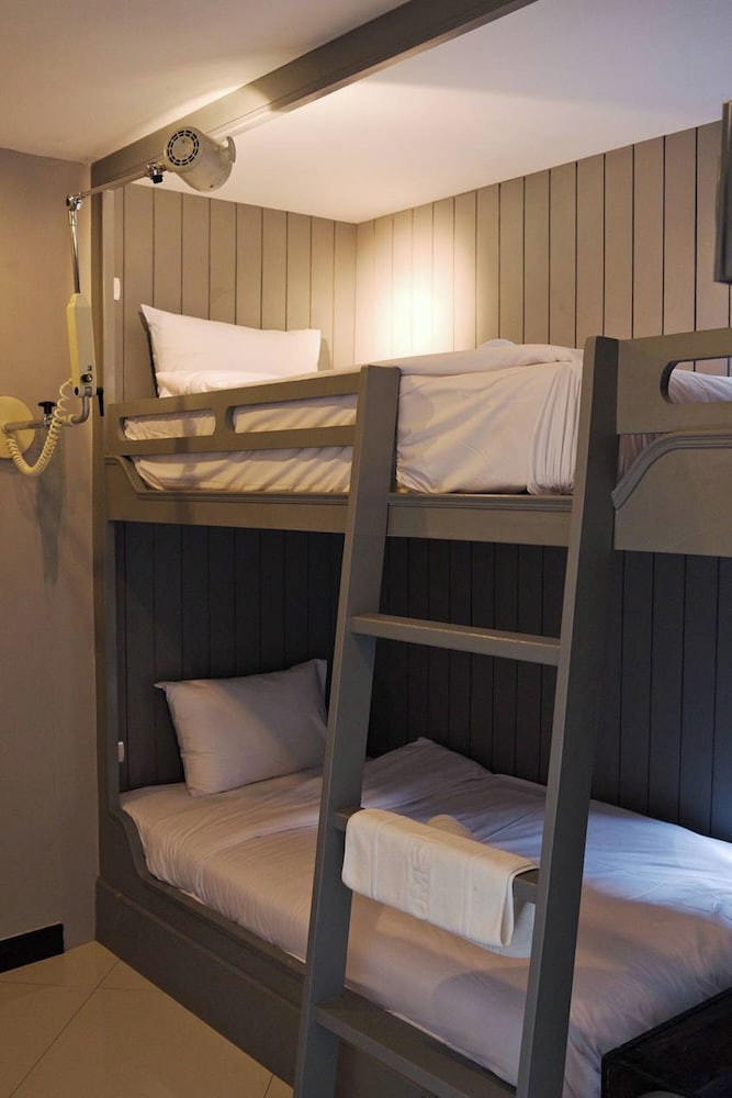 Фото The Secret Service Hotel