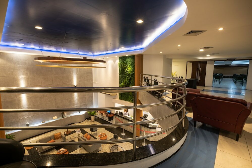 Фото Abbeville Hotel