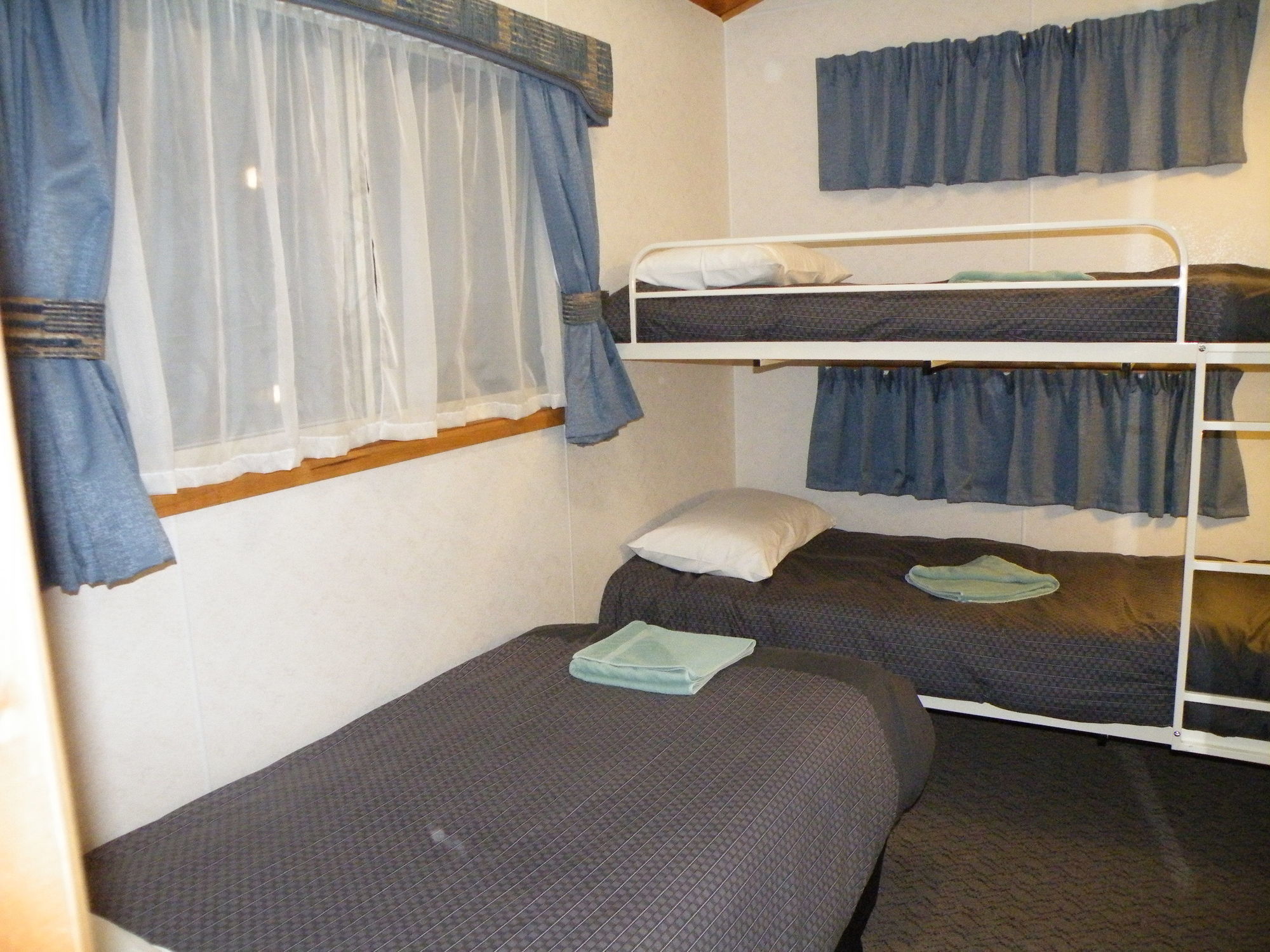 Фото Lake Hamilton Motor Village & Caravan Park