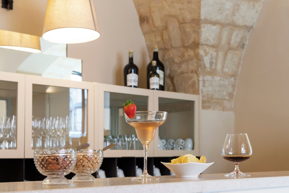 Фото Relais Antica Badia San Maurizio 1619