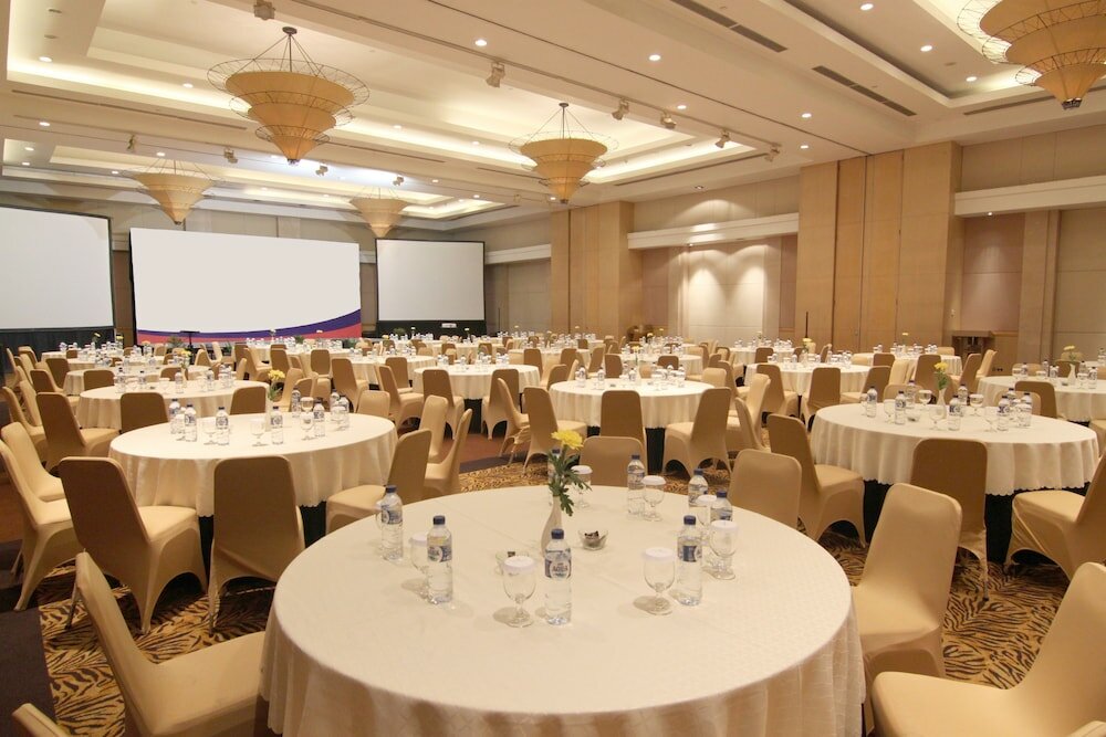 Фото Hotel Santika Premiere Malang