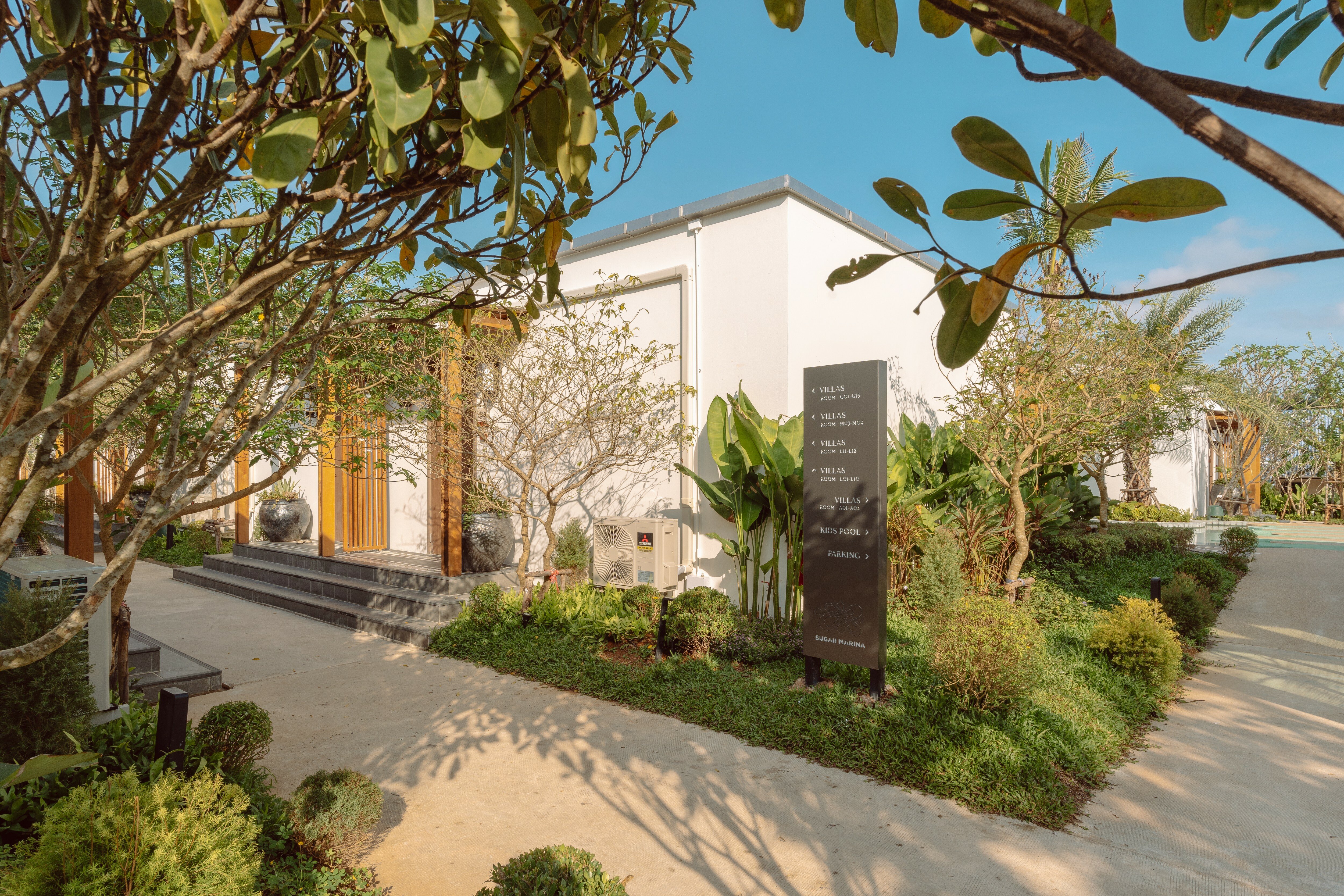 Фото Sugar Marina Resort LAGOON Villas Nai Yang Beach