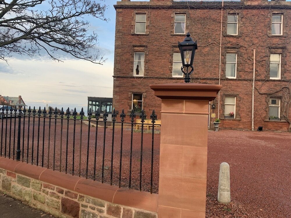 Фото Bayswell Park Hotel