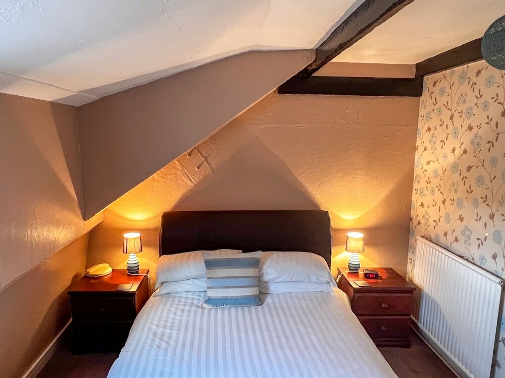 Фото Gwesty Minffordd Hotel