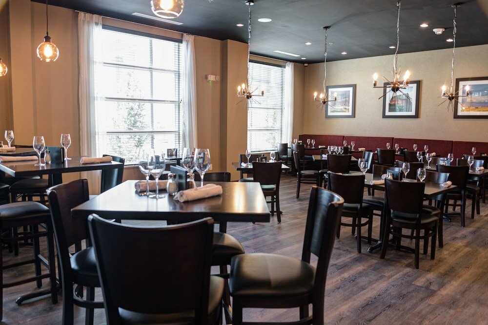 Фото Four Points by Sheraton Sherwood Park