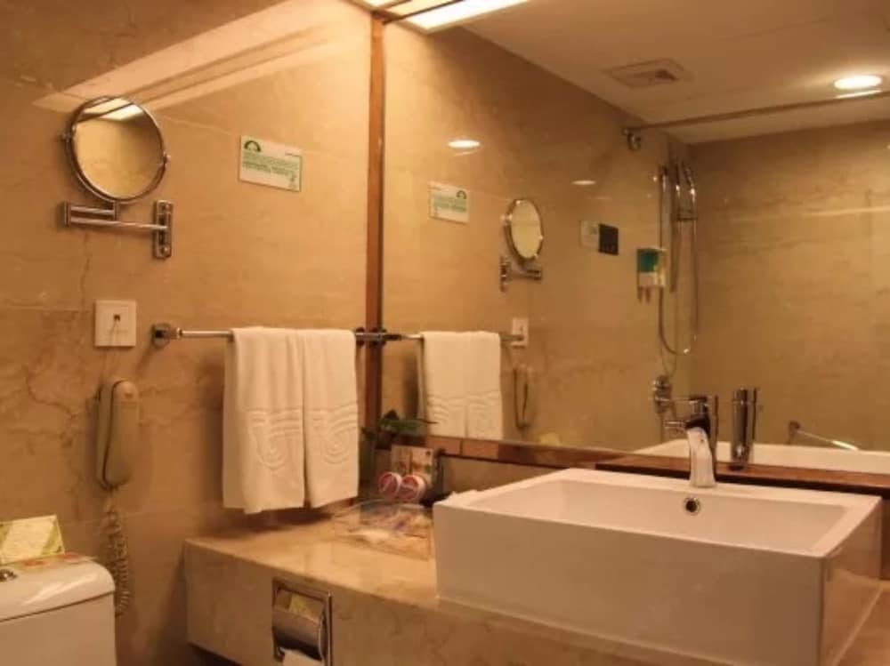 Фото Fujian Sunshine Holiday Hotel