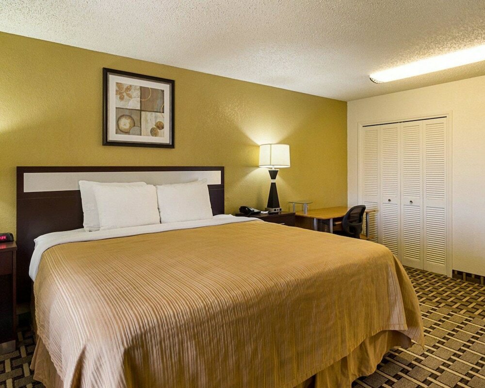 Фото SureStay Plus Hotel by Best Western San Antonio North