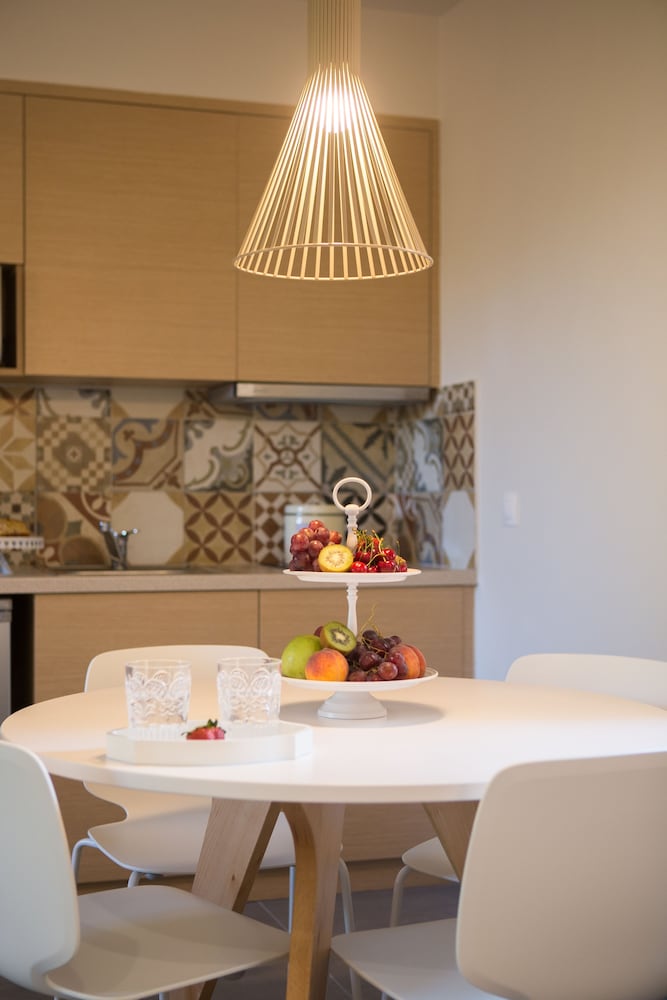 Фото Sundance Apartments and Suites