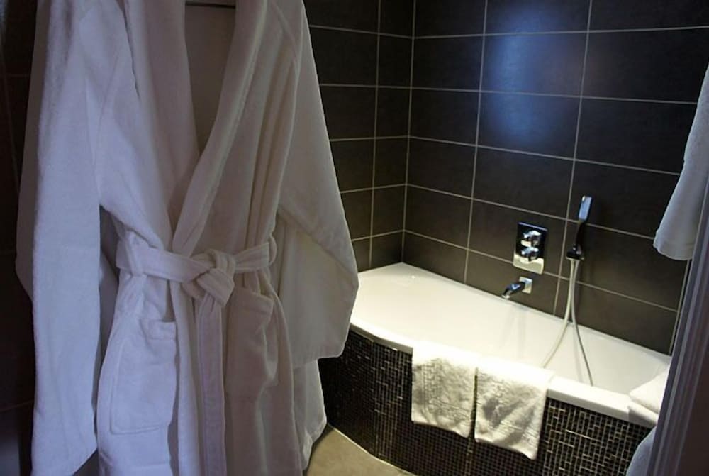 Фото La Cour Berbisey