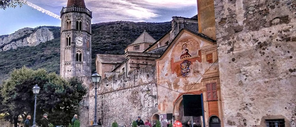 Фото Hotel Careni Villa Italia