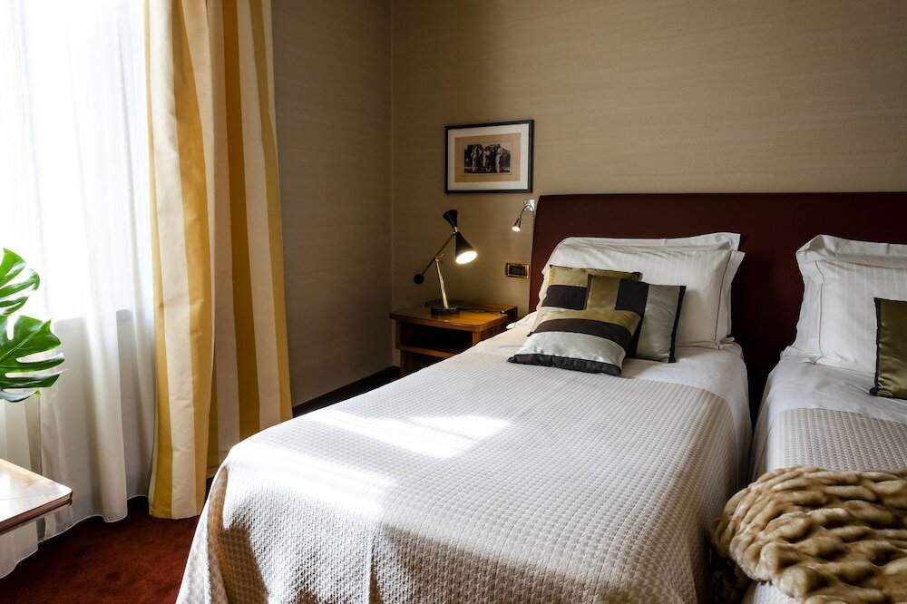 Фото Hotel Accademia