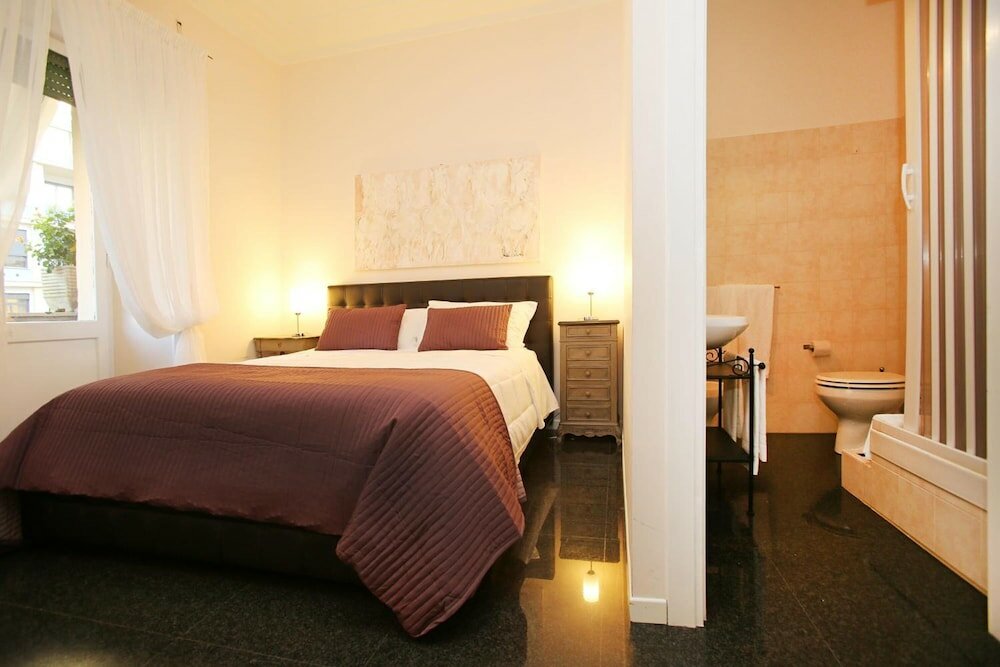 Фото Amica Rome Guest House