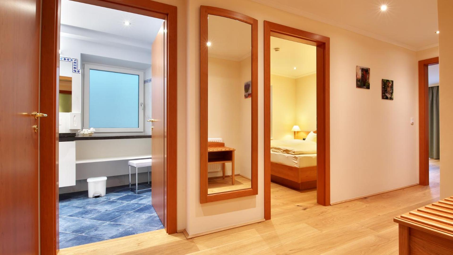 Фото Hotel Weisser Hirsch