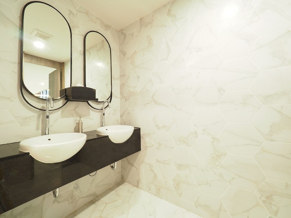 Фото Bella B All Suite Bangkok