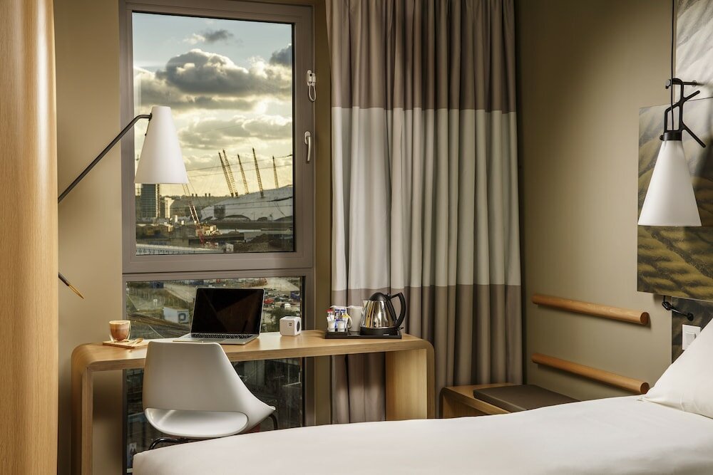 Фото Ibis London Canning Town