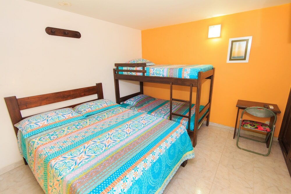 Фото Hotel Marovi