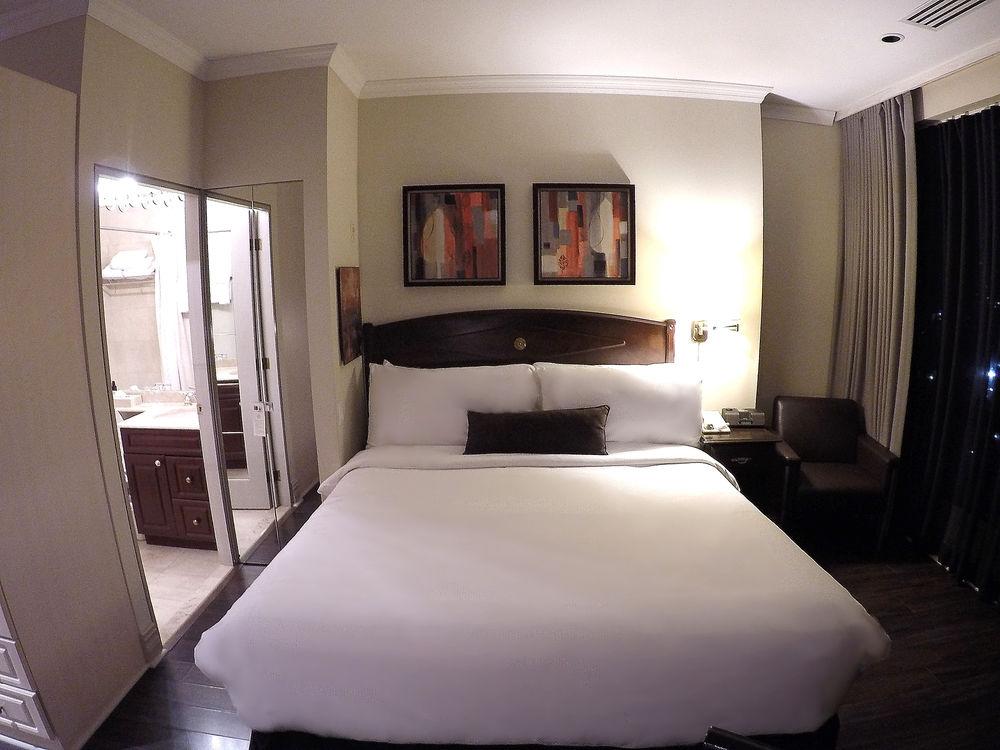 Фото Grand Hotel & Suites