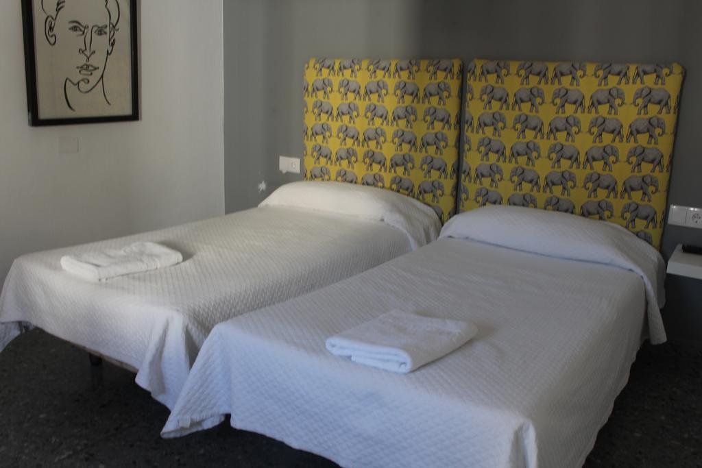 Фото Hostal Paco Marbella