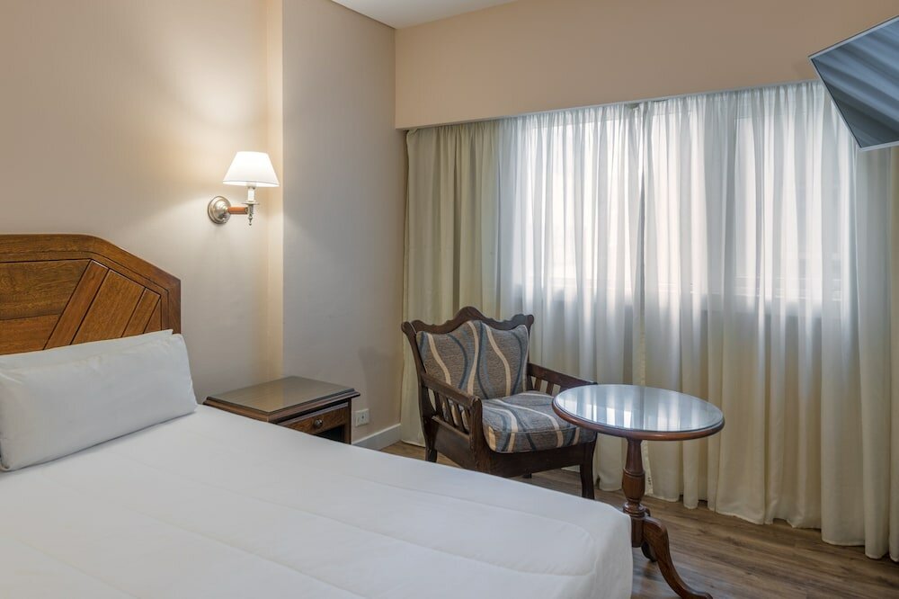 Фото Exe Hotel Colón