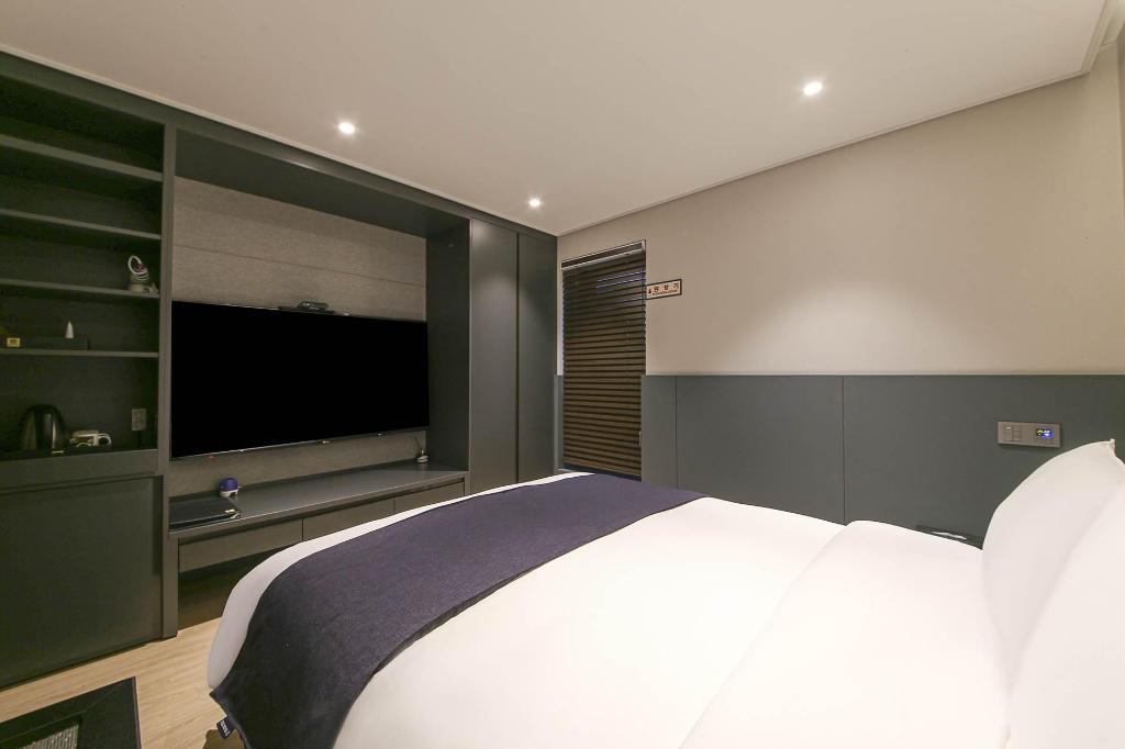 Фото R&b Business Hotel